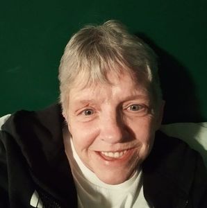 Meet your Posher, Carla